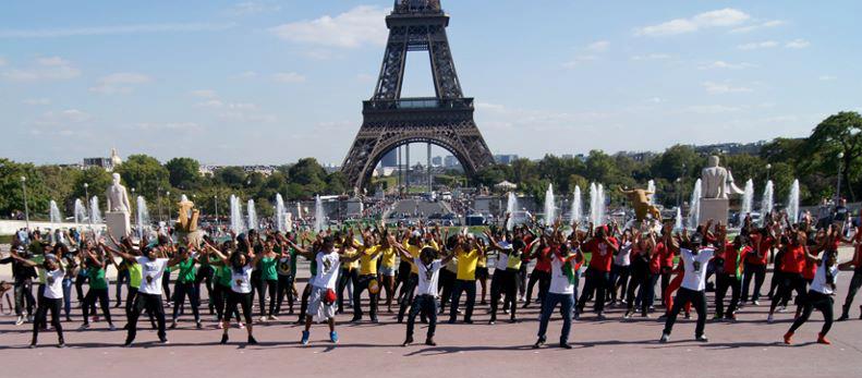 Flashmob Azonto au Trocadro - Paris