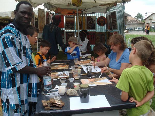 DSC02756.JPG - L'atelier peinture d'Yves Mokomba, artiste peintre congolais